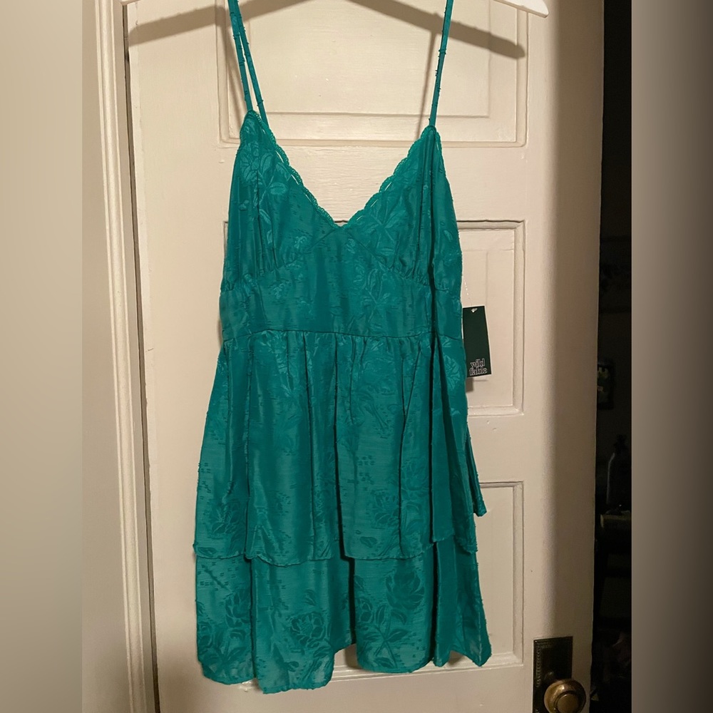 Green party dress NWT L - Picture 1 of 9